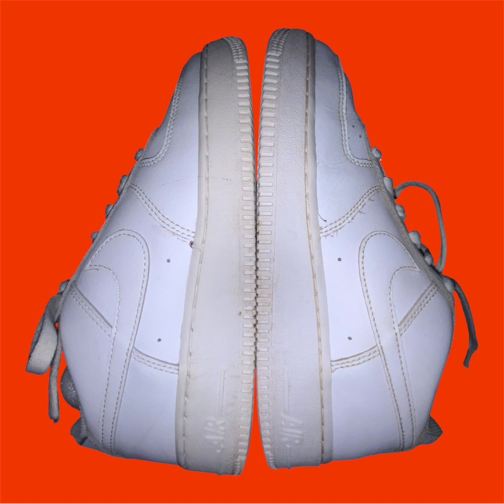 NIKE Air Force 1 Low Triple White Sneakers | great Pre-owned condition - Picture 3 of 5